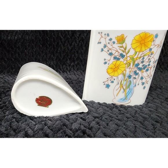 Vintage Lego Korea Teardrop Porcelain Vases – Set of 2 Floral Motif, 1950s–60s - Picture 5 of 9